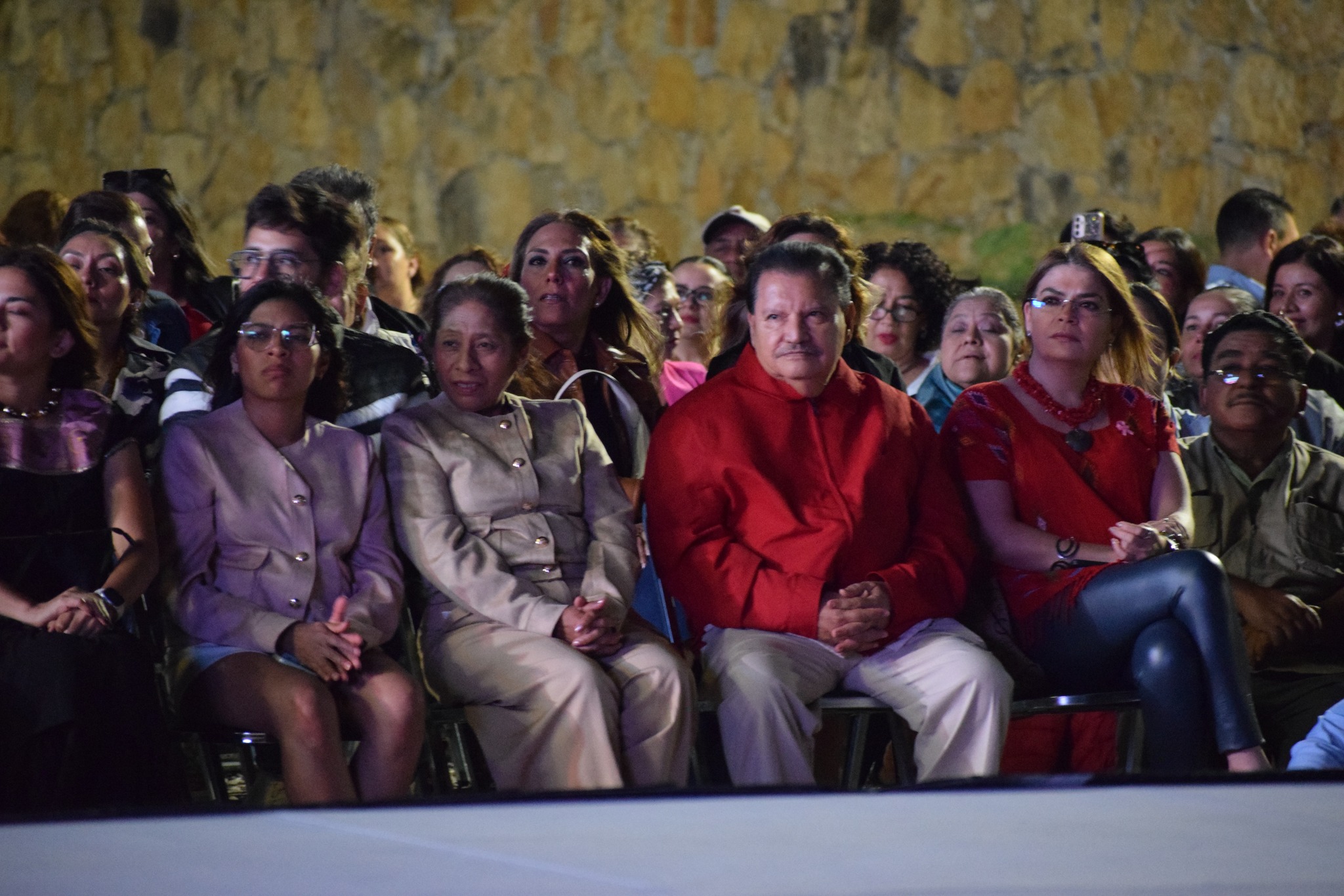 📌 El presidente de la Comisión Estatal de los Derechos Humanos de Chiapas, Mtro. Horacio Culebro Borrayas, estuvo presente como invitado especial en la 2da. edición de la Pasarela Artesanal Ch’ulel