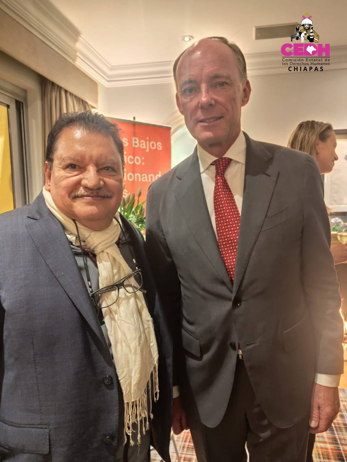 Desde la Comisión Estatal de los Derechos Humanos de Chiapas su Presidente, Maestro Horacio Culebro Borrayas reconoce y celebra la entrega del Premio Tulipán, otorgado el día de hoy 17 de diciembre