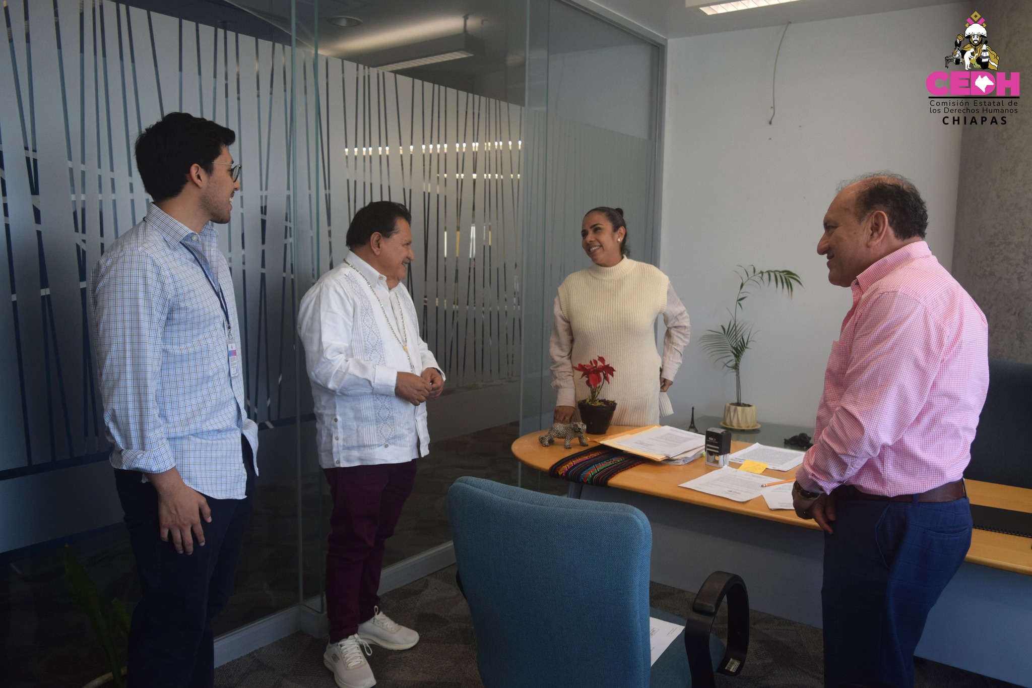 📌El Presidente de la Comisión Estatal de los Derechos Humanos, Mtro. Horacio Culebro Borrayas, realizó un recorrido por las distintas áreas de la CEDH Chiapas