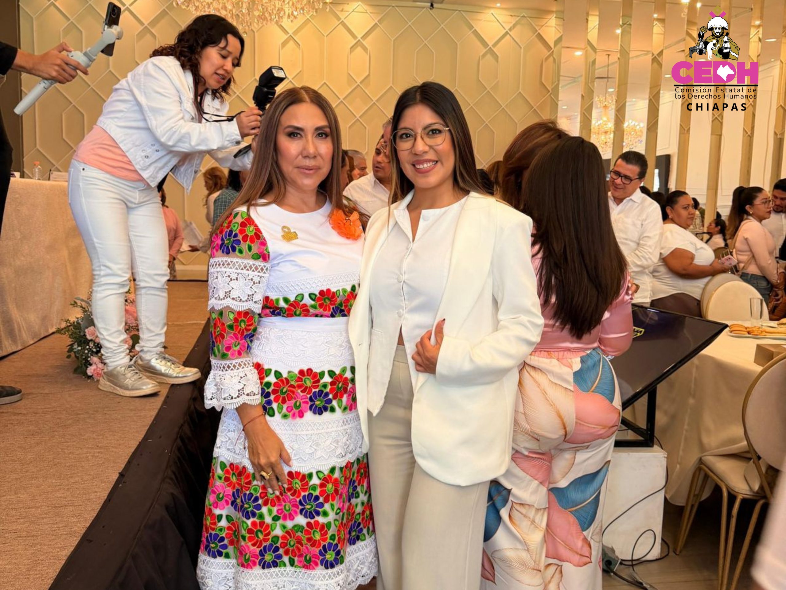 📍📲La Comisión Estatal de Derechos Humanos de Chiapas, participó en el Informe de Gestión de la Asociación Mexicana de Mujeres Jefas de Empresa (AMMJE)