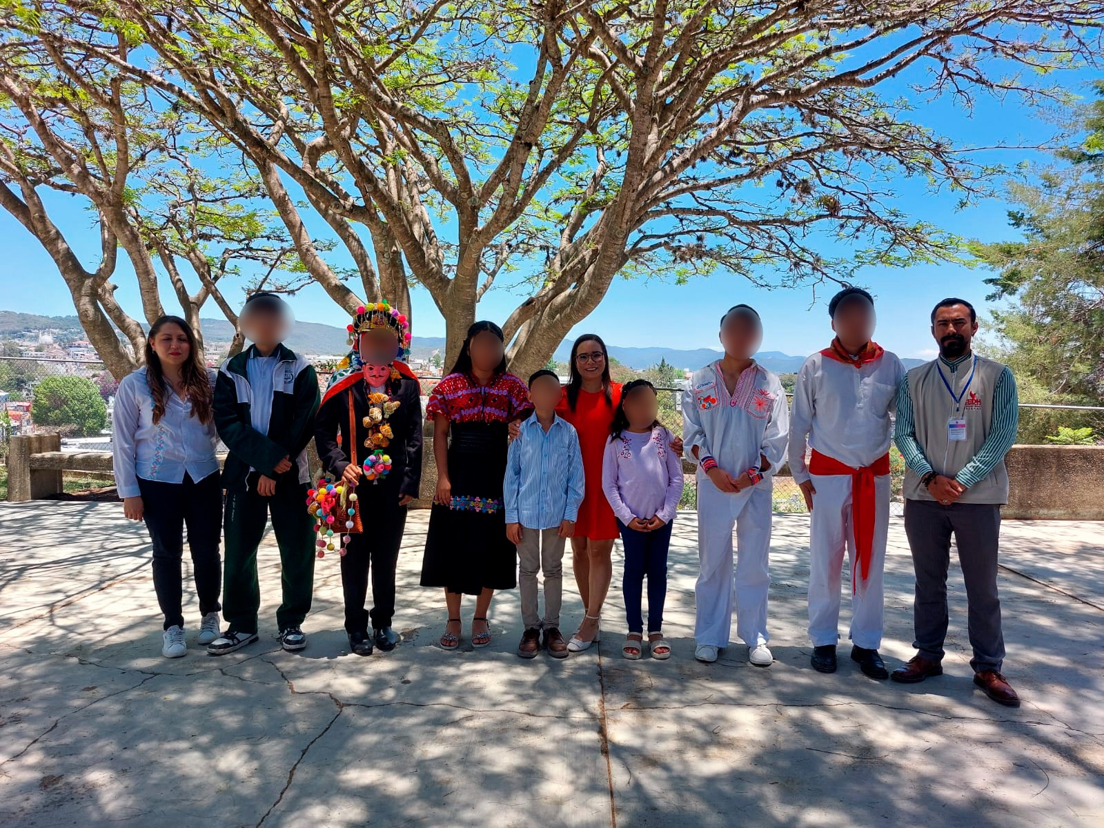El Presidente de la Comisión Estatal de los Derechos Humanos, Mtro. Horacio Culebro Borrayas, sostuvo una reunión en sus oficinas con la Directora General del Centro de Estudios Universitarios del Sur y Sureste (CEUSS)