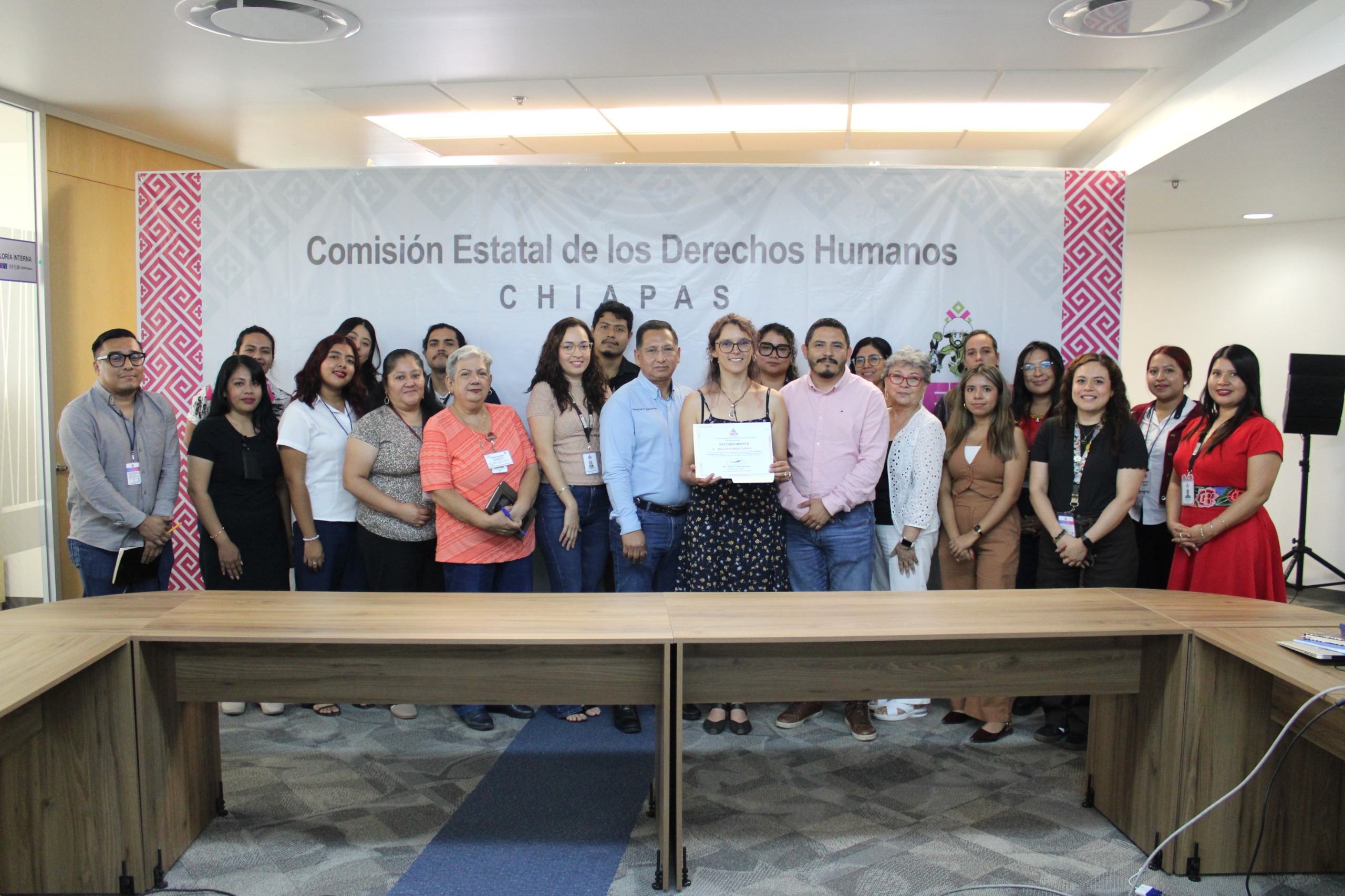 📌 La Comisión Estatal de los Derechos Humanos de Chiapas continúa fortaleciendo las capacidades institucionales de su personal mediante acciones de formación orientadas a la construcción de una cultura de paz y al fortalecimiento de una atención con enfoque humanista.
