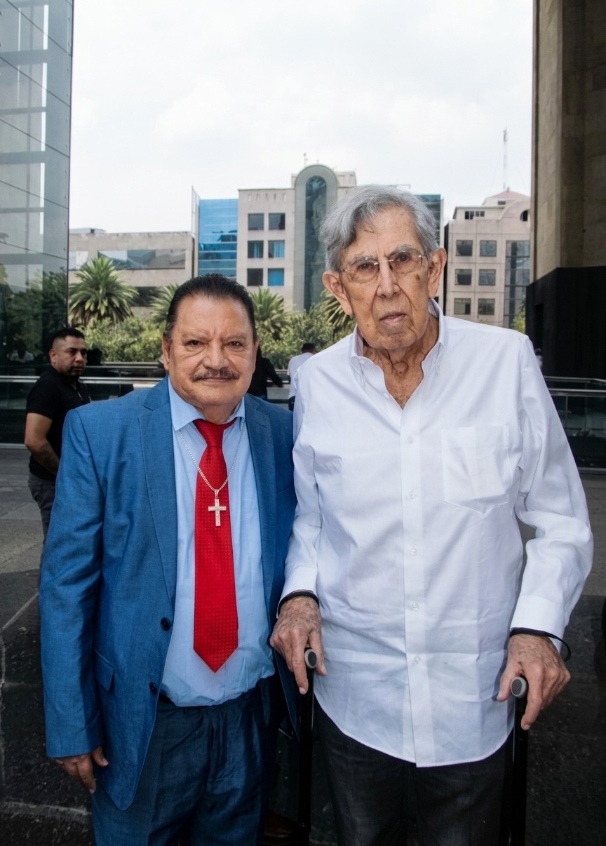 📍 El Presidente de la Comisión Estatal de los Derechos Humanos de Chiapas, Mtro. Horacio Culebro Borrayas, asistió como invitado especial al evento conmemorativo por el natalicio del General Lázaro Cárdenas del Río