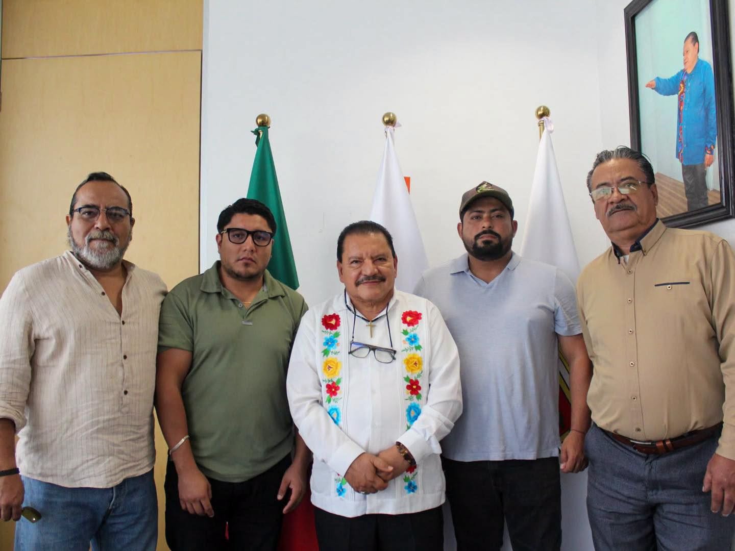 El Mtro. Horacio Culebro Borrayas, presidente de la Comisión Estatal de los Derechos Humanos de Chiapas (CEDH Chiapas), sostuvo una reunión con los administradores de la página de noticias “Portal Revolución”